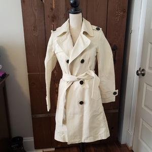 Gap trenchcoat
